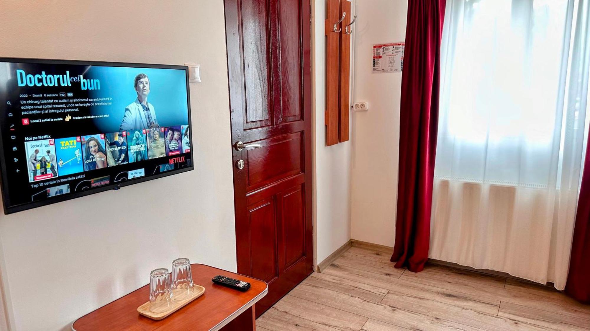 Hotel Valea Alba View - Self Check-In Buşteni Esterno foto