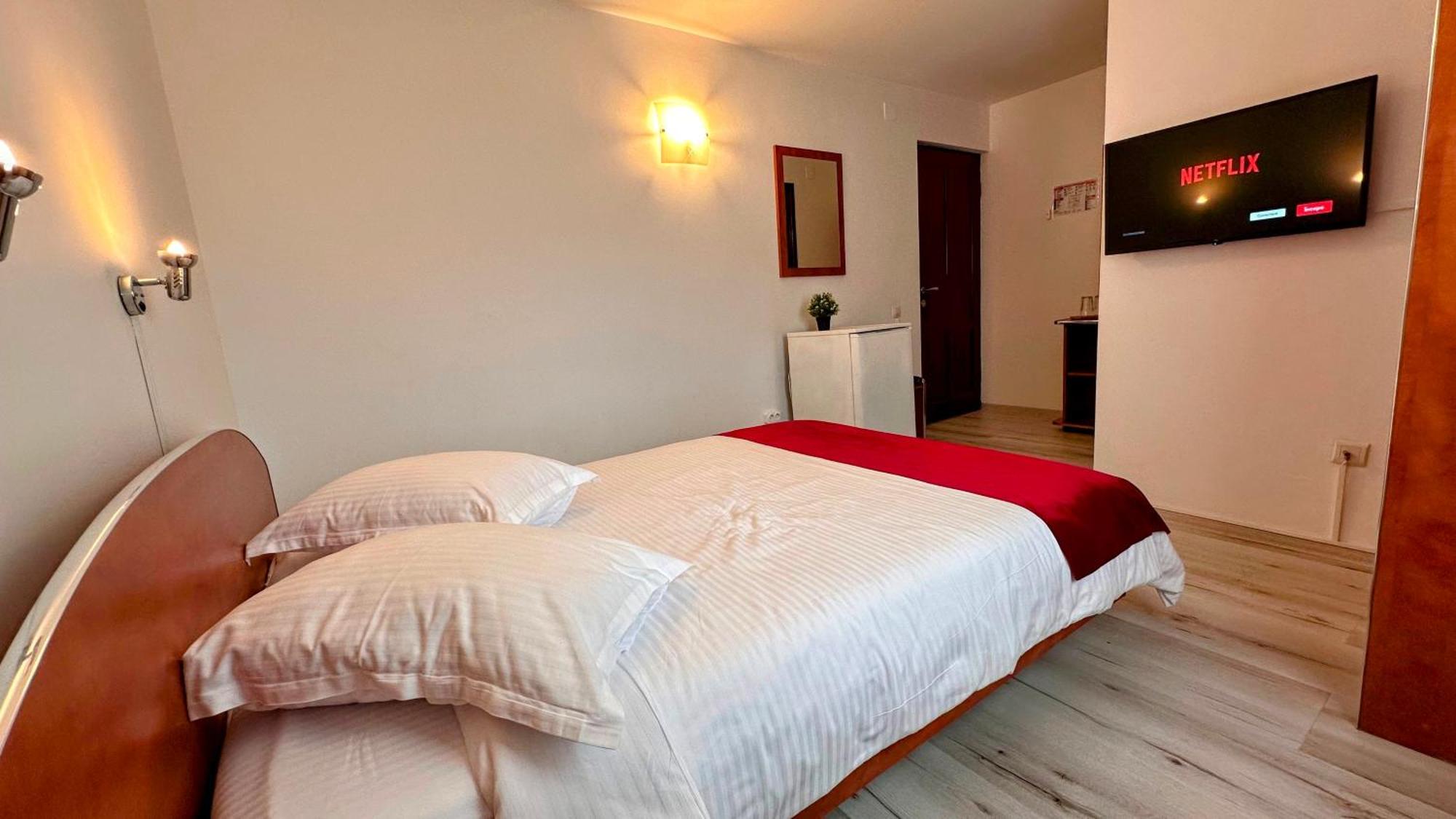 Hotel Valea Alba View - Self Check-In Buşteni Esterno foto