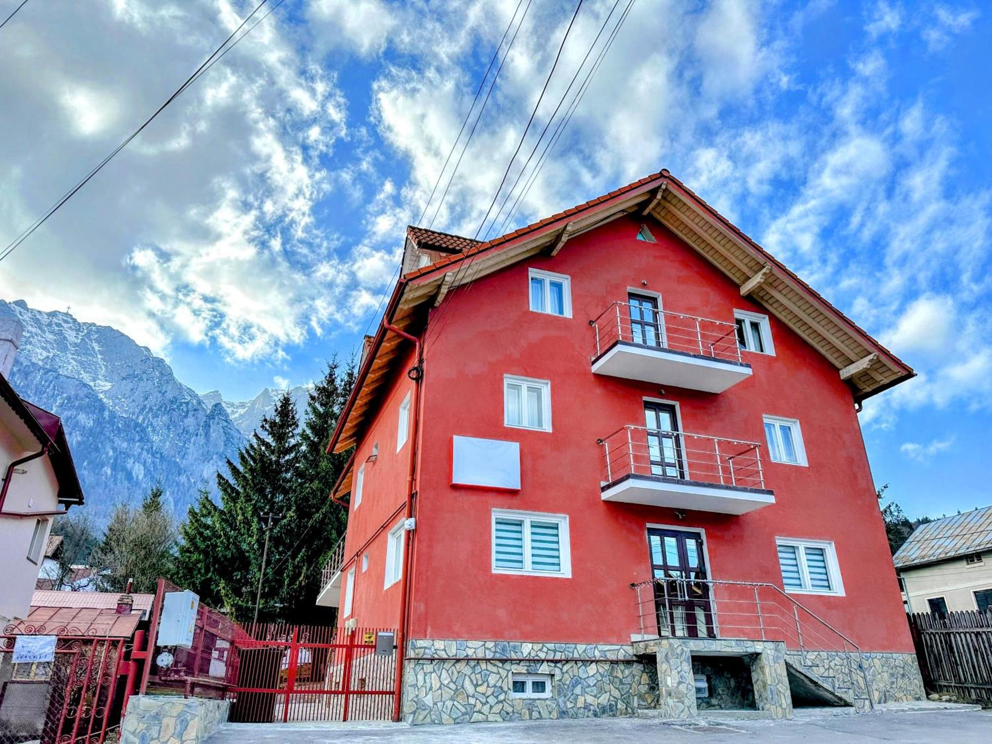 Hotel Valea Alba View - Self Check-In Buşteni Esterno foto