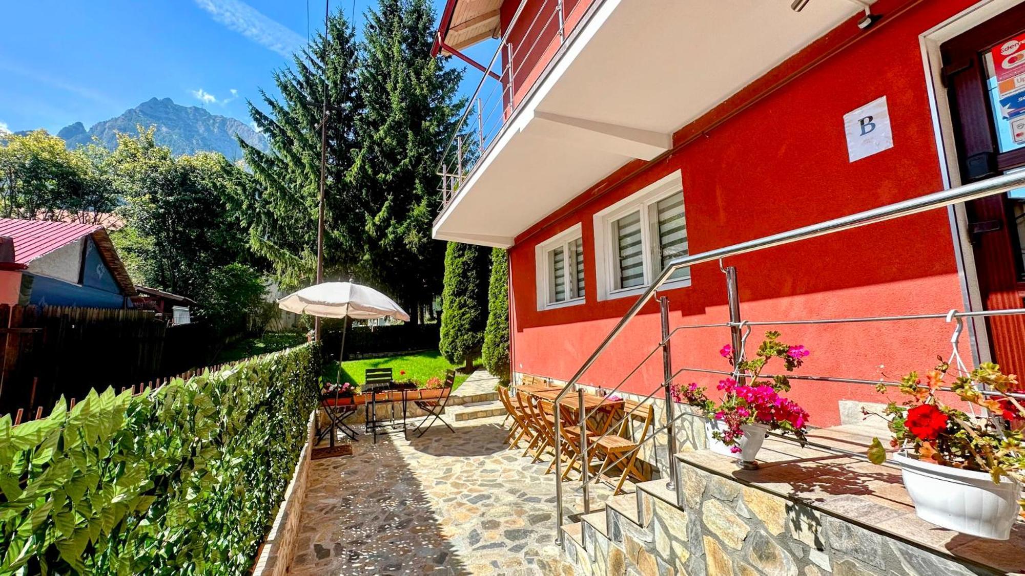 Hotel Valea Alba View - Self Check-In Buşteni Esterno foto