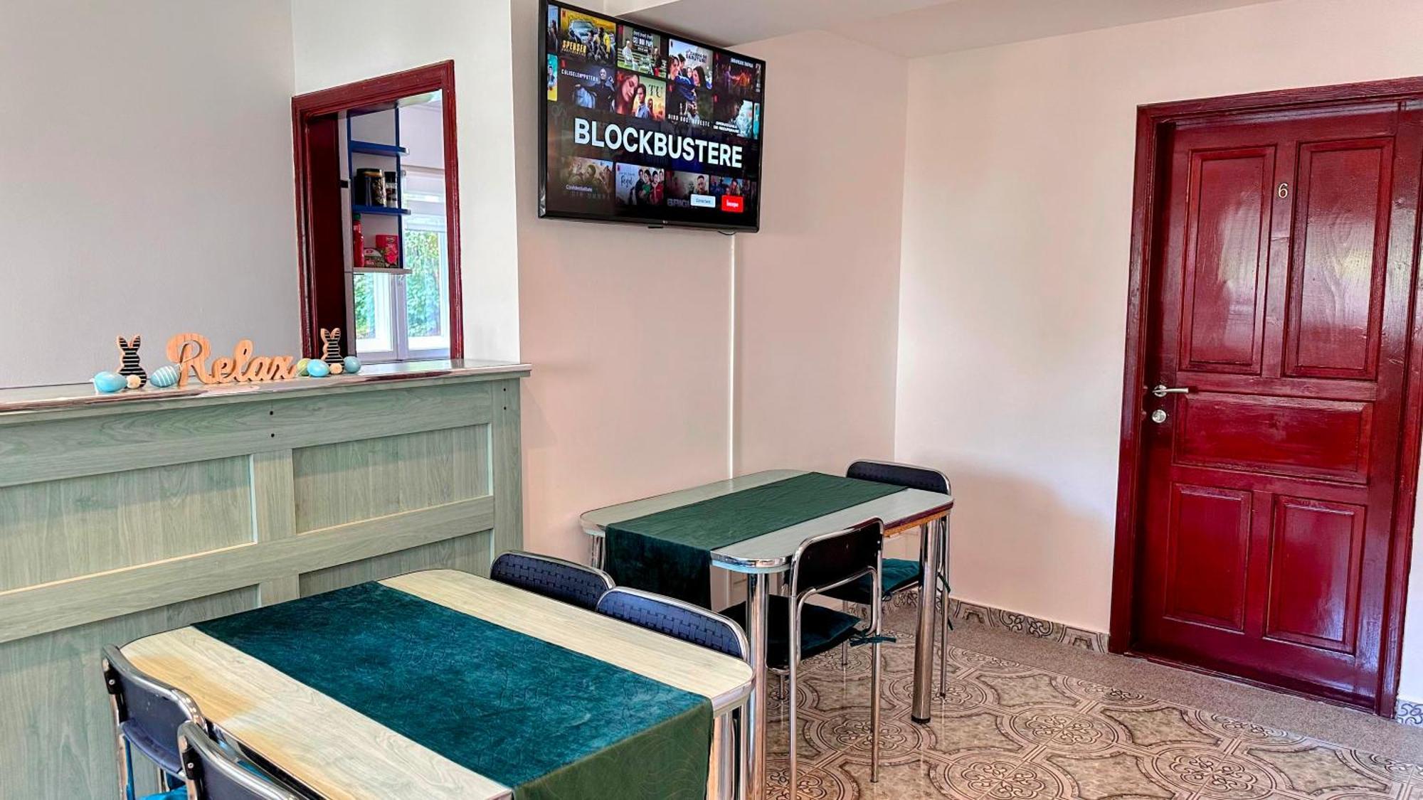 Hotel Valea Alba View - Self Check-In Buşteni Esterno foto